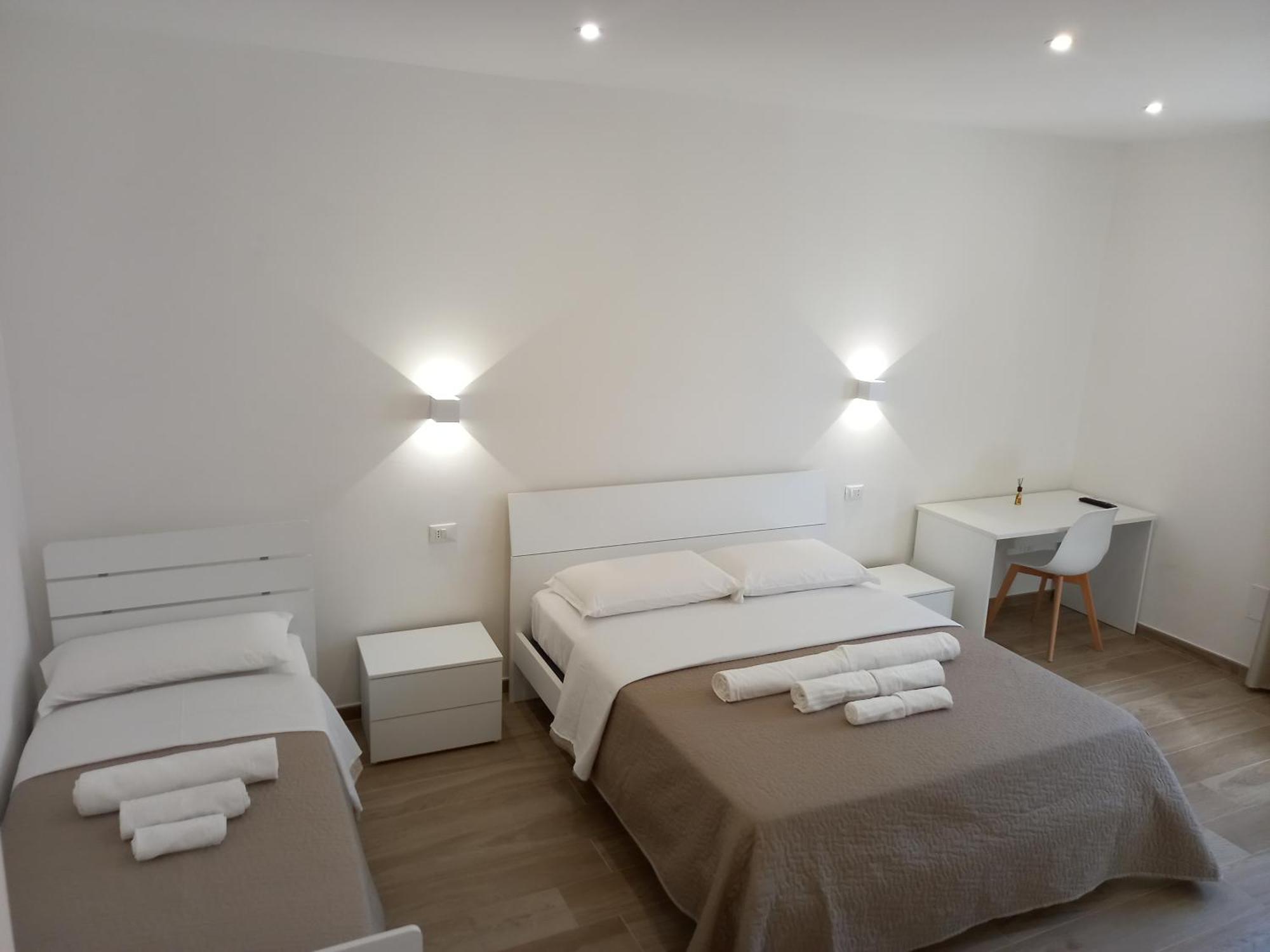 Amare Bed & Breakfast Роди Гарганико Стая снимка