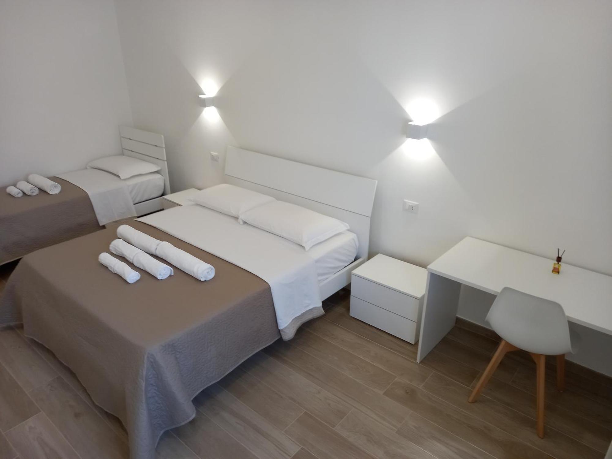 Amare Bed & Breakfast Роди Гарганико Стая снимка