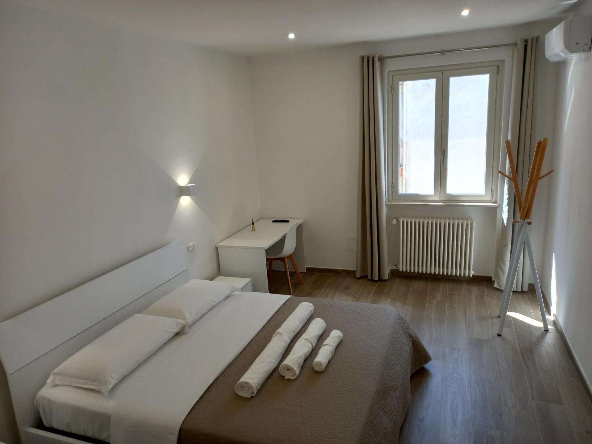Amare Bed & Breakfast Роди Гарганико Стая снимка